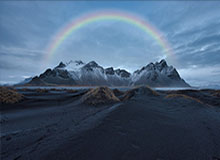 九游会-洛夫顿社媒分享吃播日常，并提问：海底捞你们喜欢吃什么